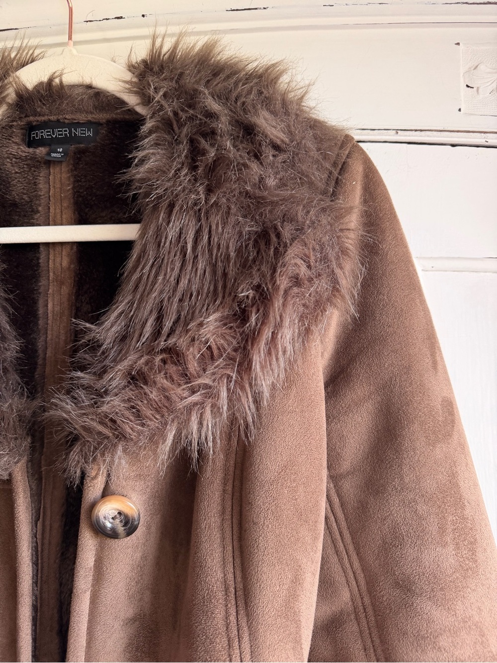 Forever New Tan Faux-Suede Trench Coat with Faux-Fur Collar - Picture 3 of 9